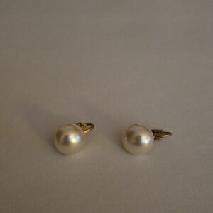 Vintage Gold Cream Pearl Earrings